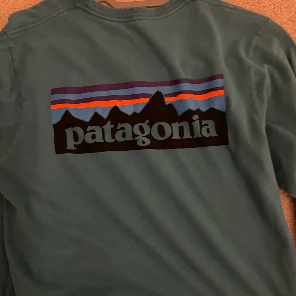 Great Condition Long Sleeve Patagonia Tshirt Blue Teal Lon Sleeved Tshirt